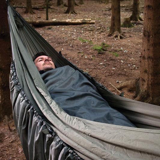Snugpak Hammock Quilt in olive green with Travelsoft insulation and compression stuff sack